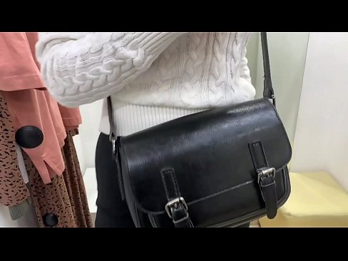 ❤️ Masturbasi publik dari jalang muda FeralBerry dengan dildo di kamar pas Seks berkualitas di id.obuvlisett.ru ️❤